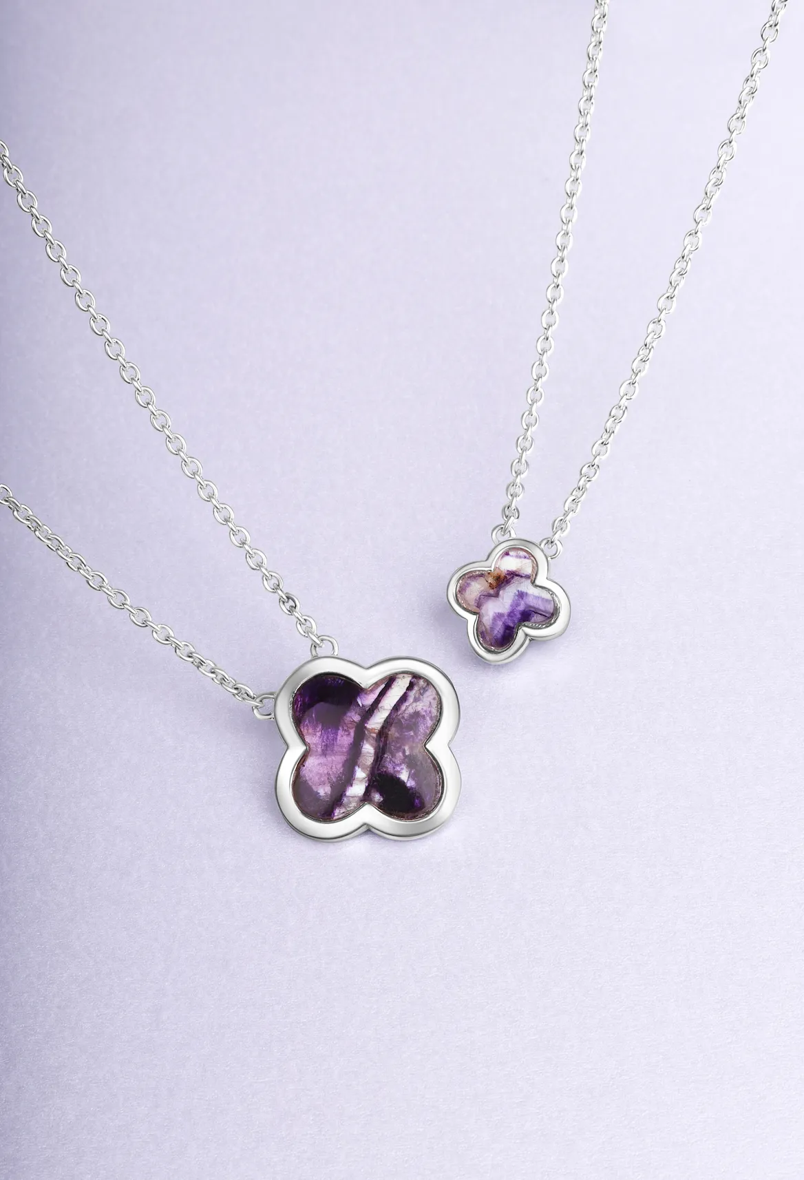 18ct White Gold Blue John bloom Large Four Leaf Clover Polished Edge Pendant