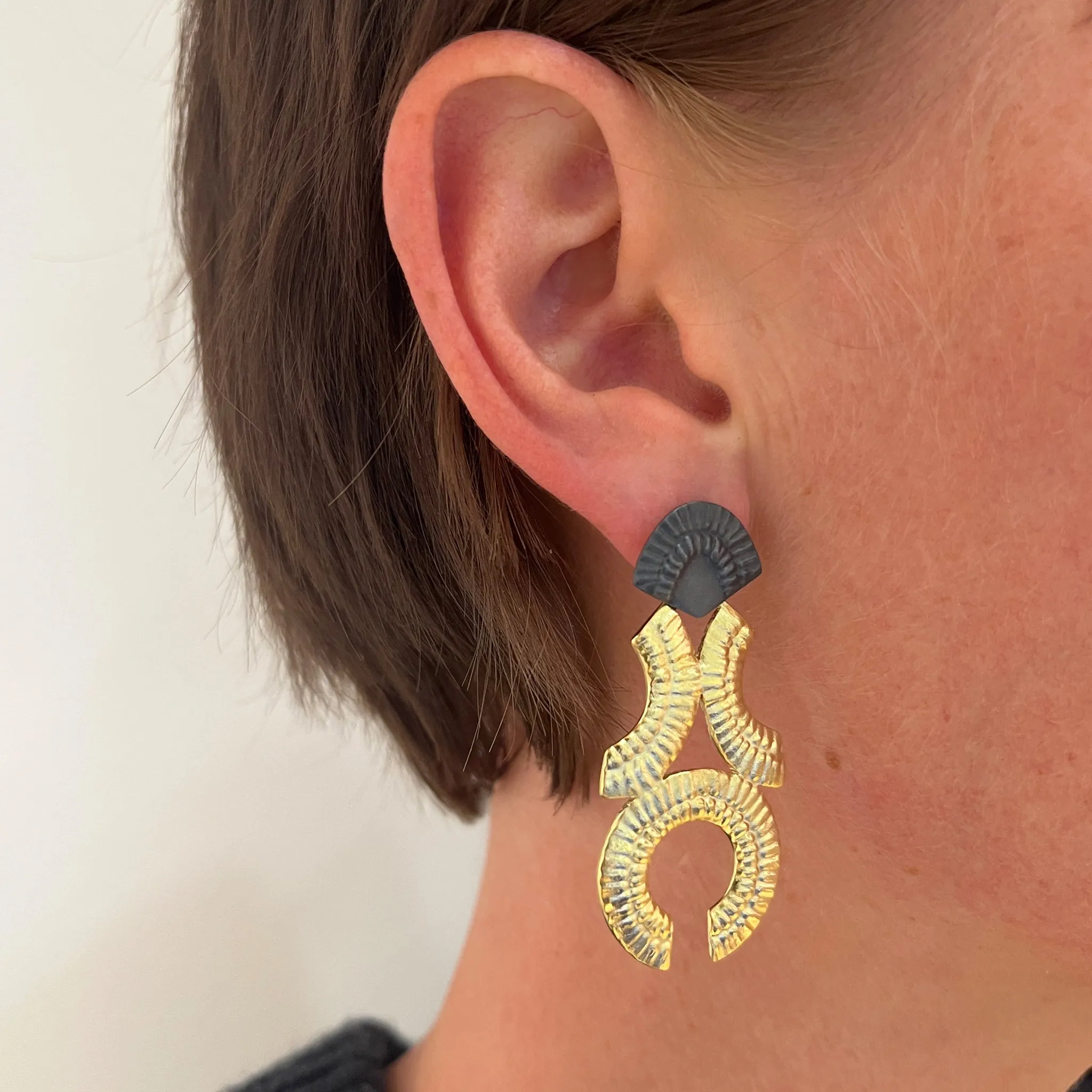 Black & Gold Grand Curvature Earrings Pieces of Eight