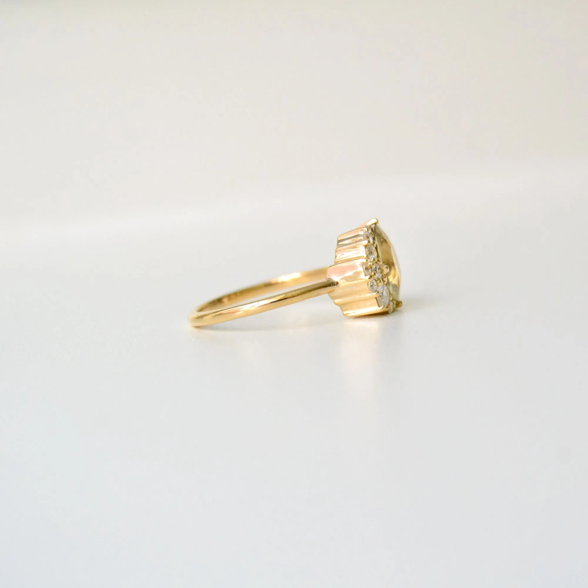 Dehi 18K Gold Ring w. Tourmaline & Diamonds