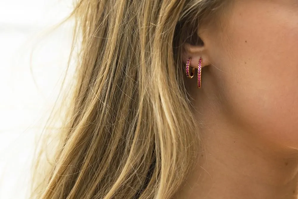 Ellera Gold Plated Hoops w. Red Zirconias 14 mm