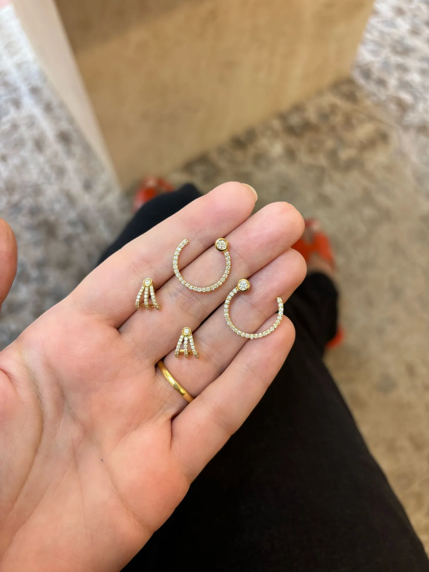 Eternal 18K Gold Hoops w. Diamonds