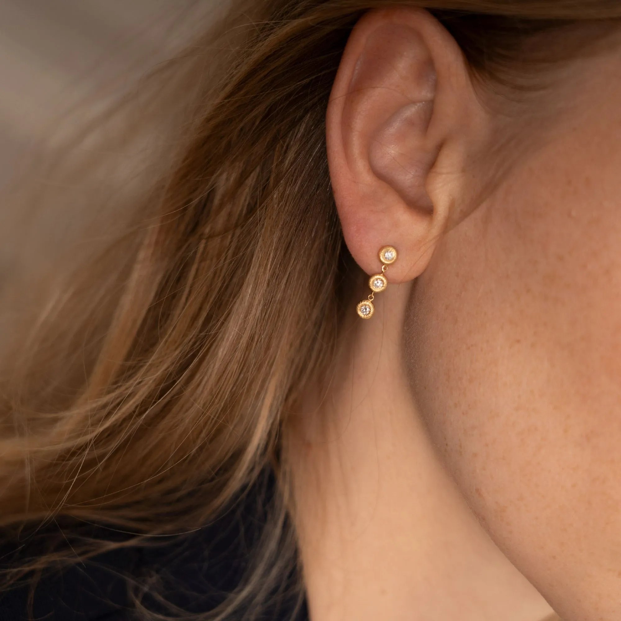 Glory Trio 18K Gold Earrings w. Diamond