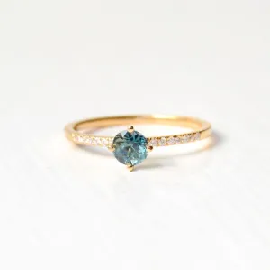 Hima Kola 18K Gold Ring w. Sapphire & Diamonds