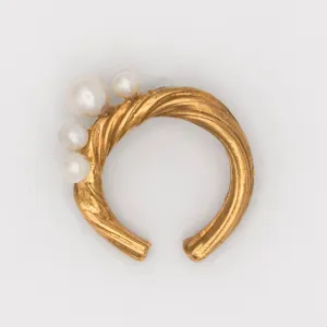 Inga Gold Plated Ear Cuff w. Freshwater Pearls