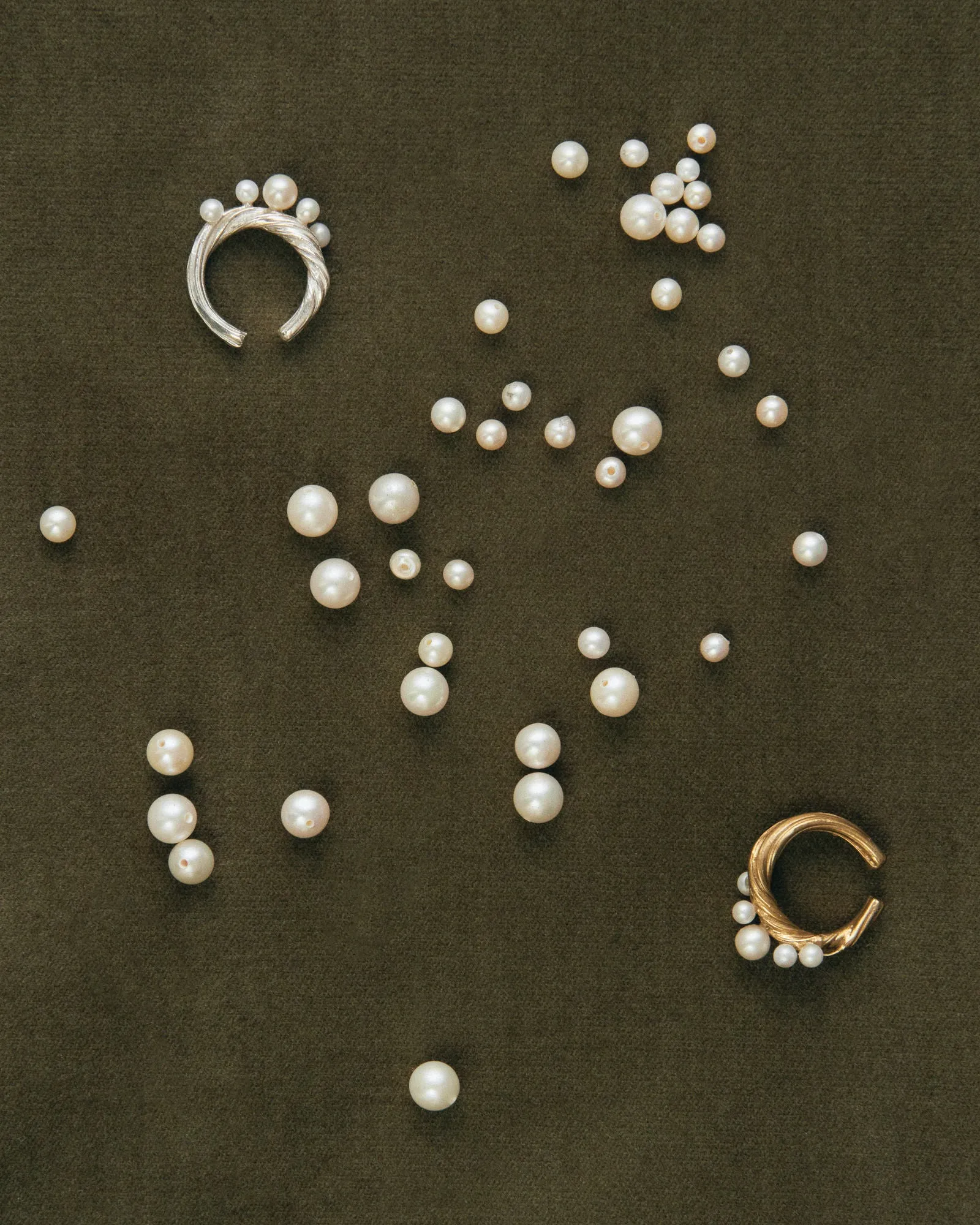 Inga Gold Plated Ear Cuff w. Freshwater Pearls