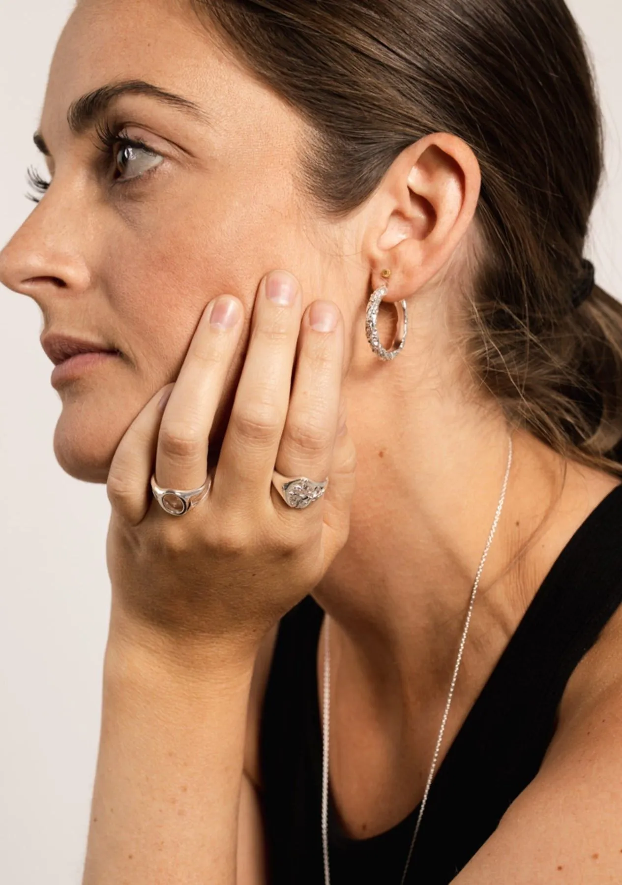IX Mini Oval Nature Signet w. Zirconia Ring
