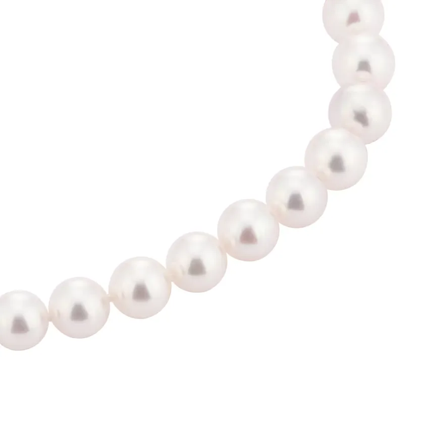 Mikimoto 18ct White Gold A1 9.0x7.0mm Pearl Graduated Necklace