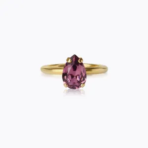 Petite Drop Ring / Iris Caroline Svedbom