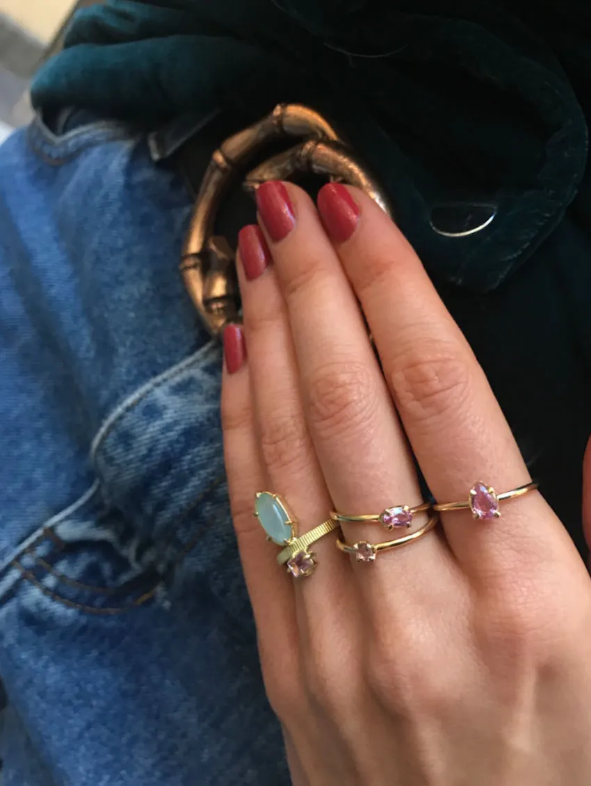 Pink 18K Gold Ring w. Sapphire