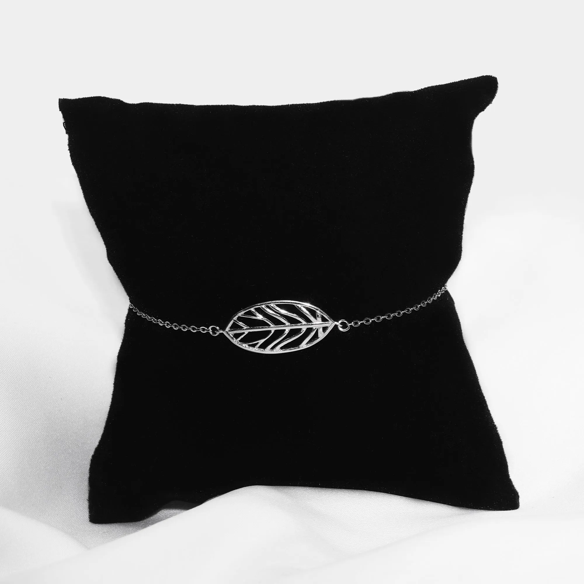 Silver Tranquil Leaf Bracelet Giva