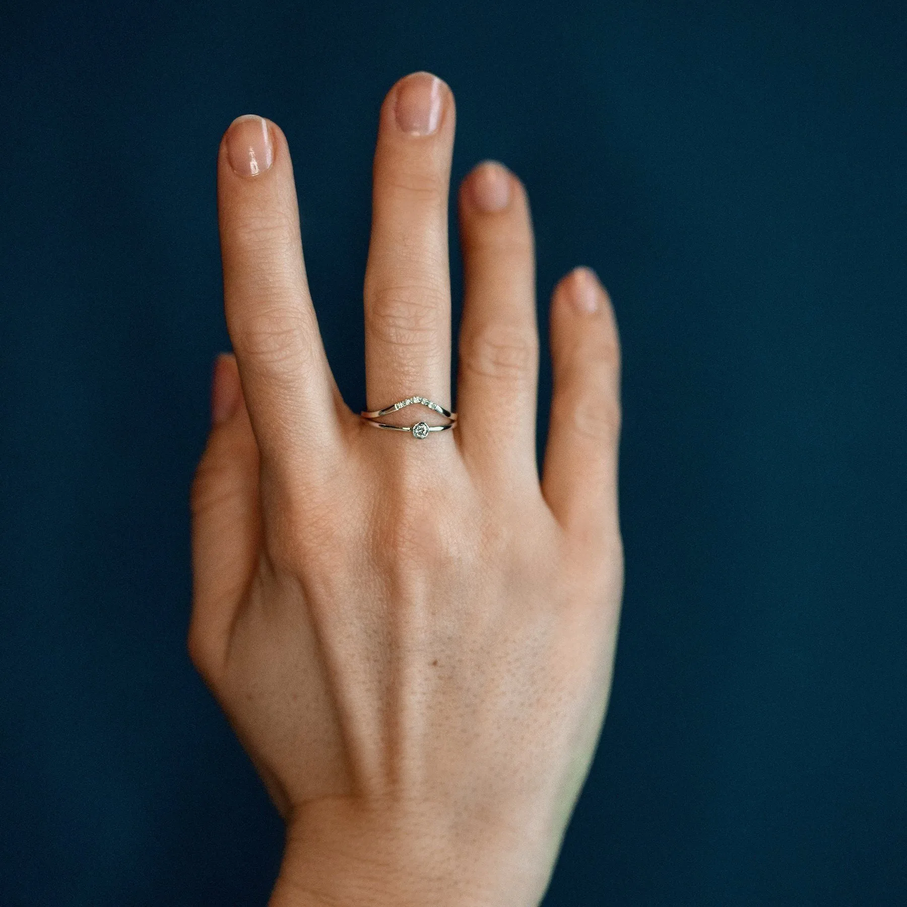 The Classic Bezel - 18K Whitegold / 48