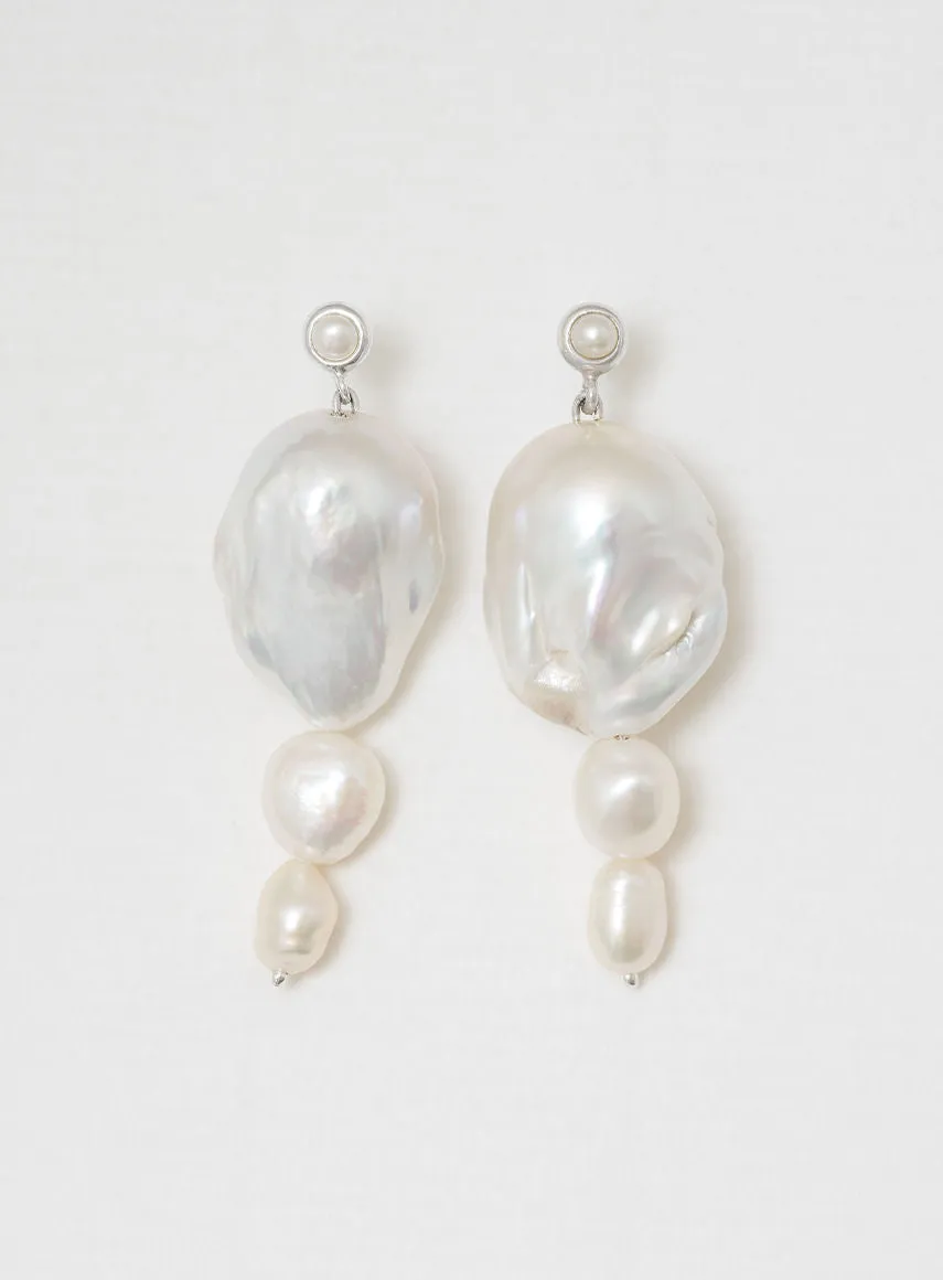 Thick pearl Silver Earring w. Pearls