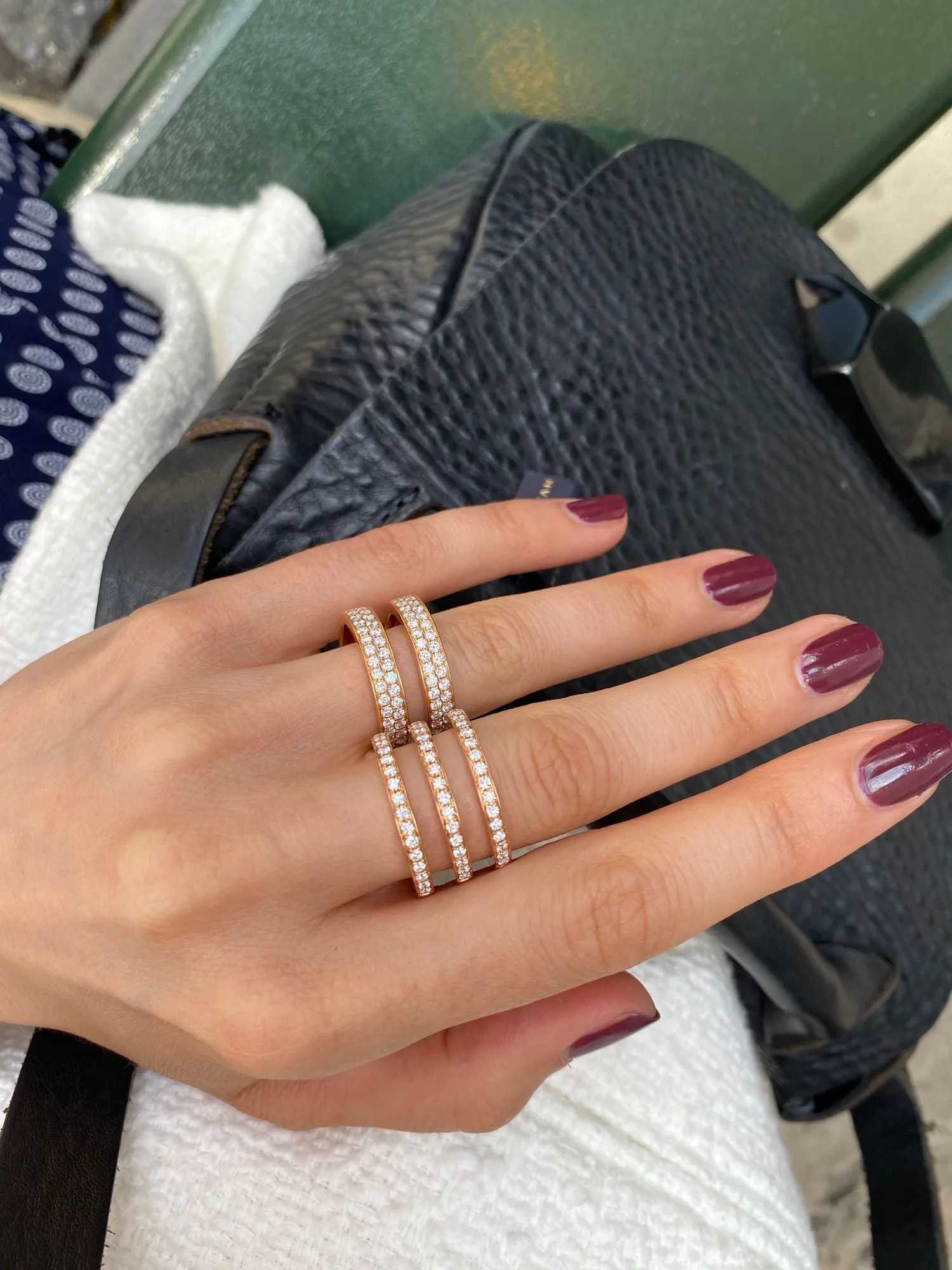 Three Row Single Parallel 18K Gold, Rosegold or Whitegold Ring w. Diamonds