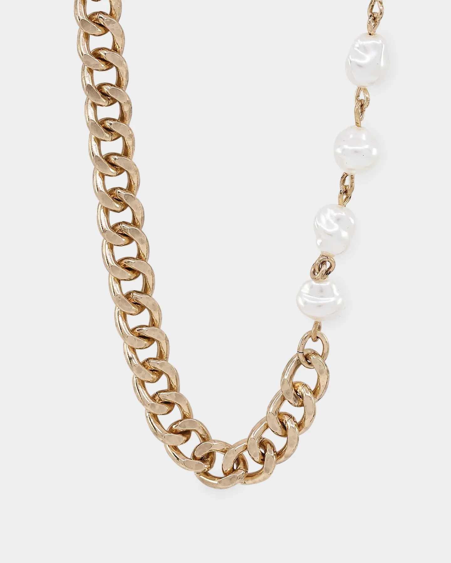 Wild for the Weekend Curb Chain Necklace Gold