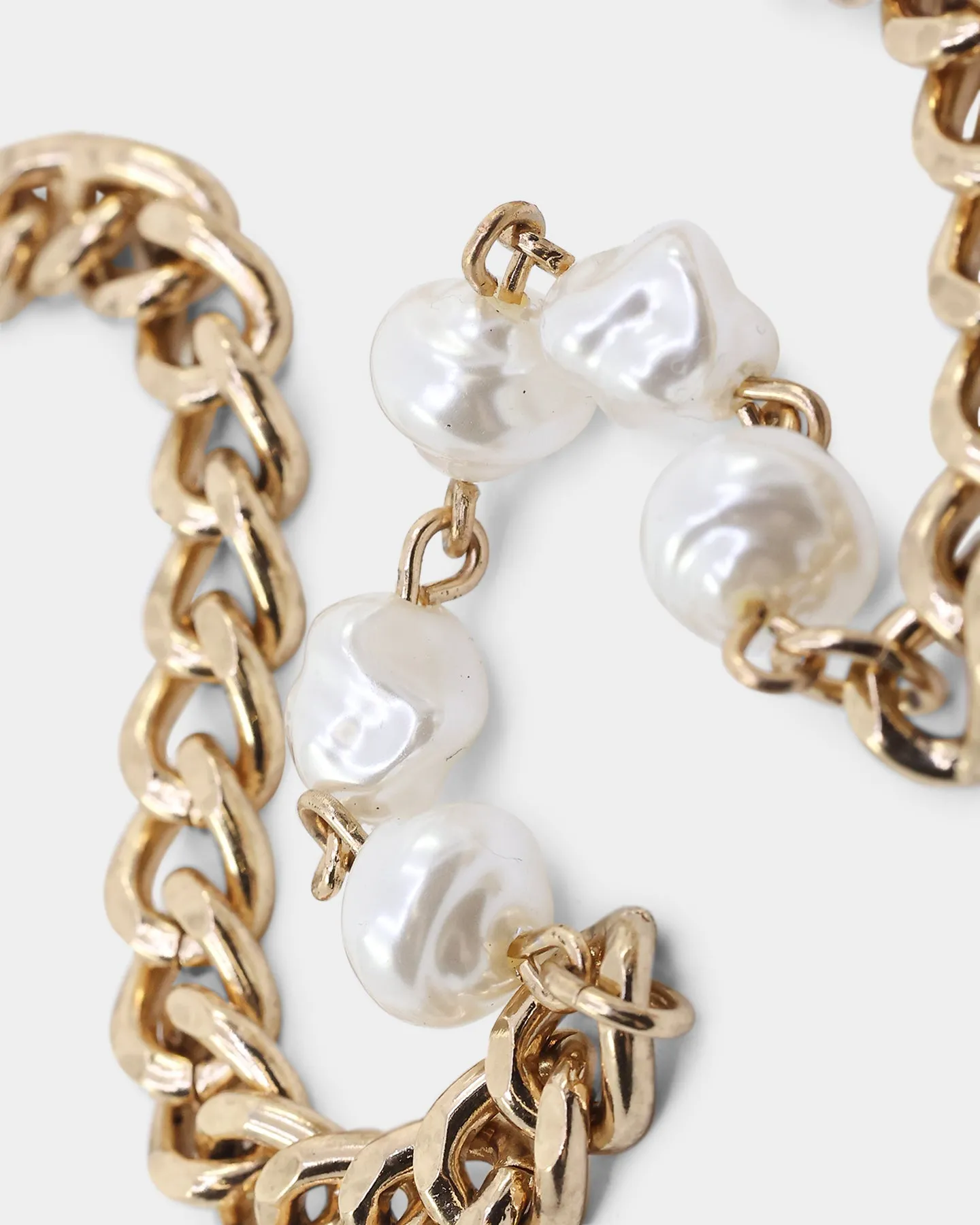 Wild for the Weekend Curb Chain Necklace Gold